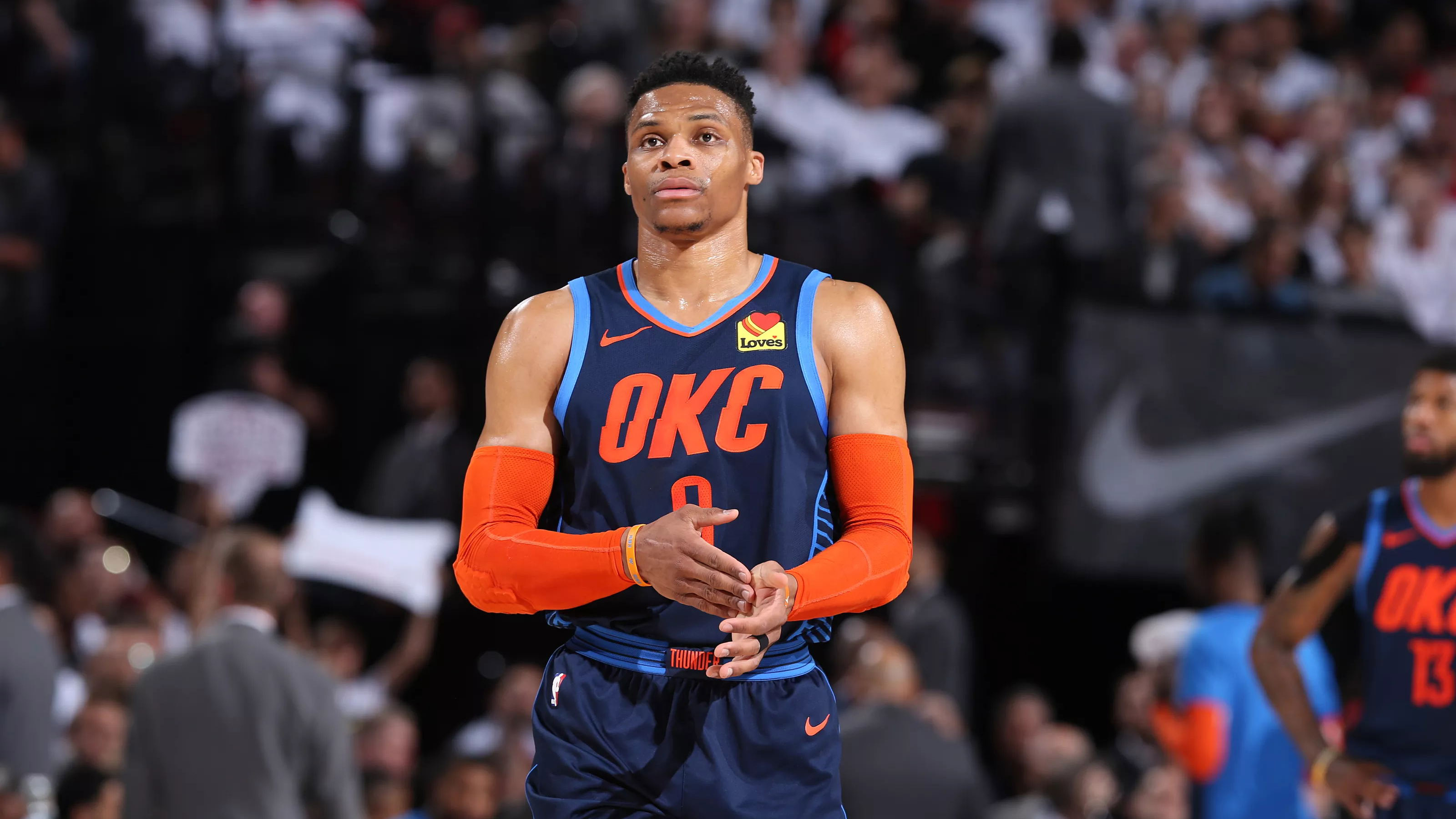 里程碑！国王主教练古尔吉安迎NBL执教生涯第850场比赛（里程碑时刻：国王主帅古尔吉安迎来NBL执教第850场）