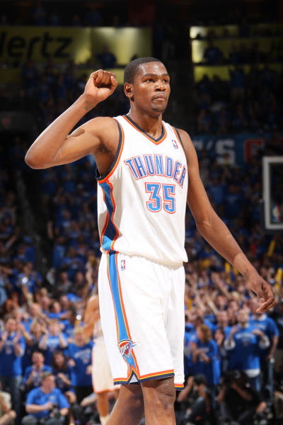 二飞虽退但接班人已到！王洪泽CBA俱乐部杯场均10.3分5.3板2.3助（二飞退役接班人到位：王洪泽在CBA俱乐部杯场均10.3分5.3板2.3助）