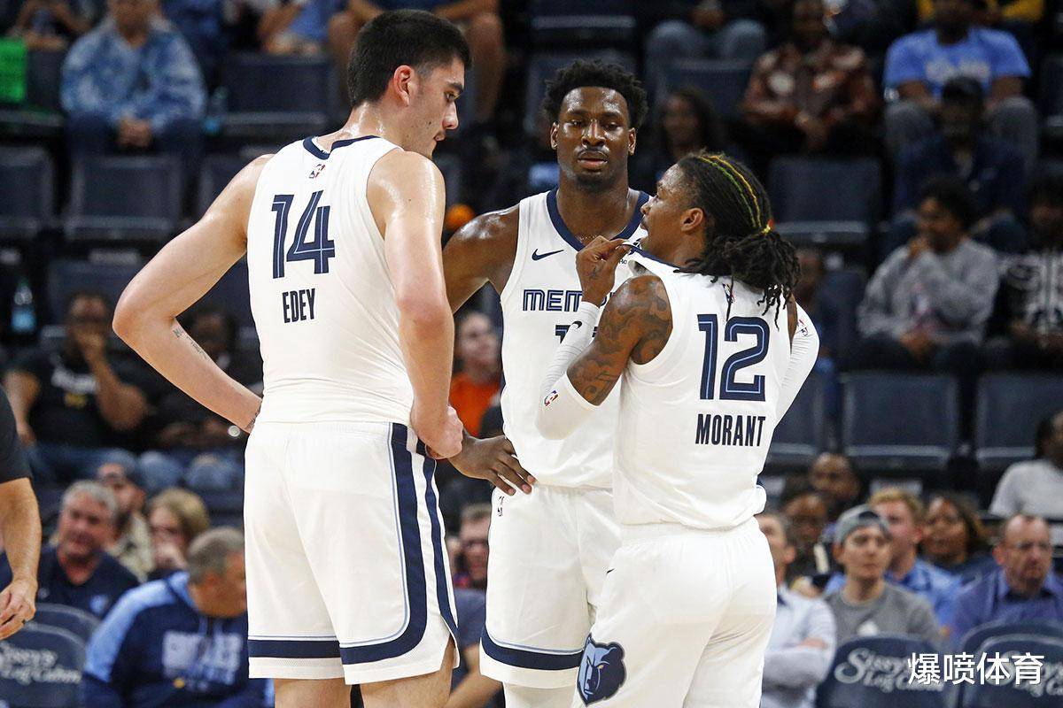 意媒：米兰希望魔笛能帮助推动卢宁加盟，皇马估价2500万欧（意媒：米兰盼莫德里奇牵线助卢宁转投红黑军，皇马标价2500万欧）