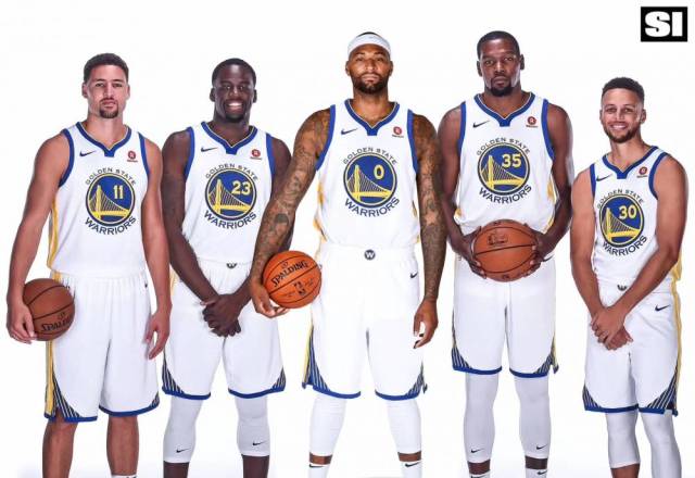 冲击篮筐！文班亚马登场后强攻不中 但巴恩斯补篮打停尼克斯（文班亚马登场强突未果，巴恩斯跟进补篮逼停尼克斯）