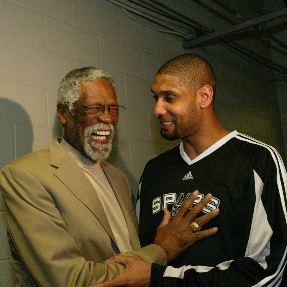 鲁媒：陈泽仕和依木兰今天抵达成都，参加U22国足的训练备战（鲁媒：陈泽仕、依木兰今日抵蓉，随U22国足展开备战集训）