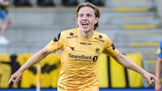 骑士命中24记三分创赛季新高，本赛季第5次进20+三分（骑士轰进24个三分刷新本季新高，已第5场单场三分20+）