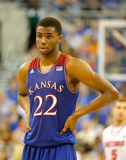 杜克兰特连续得分，全队士气高涨（杜克兰特连取分，全队士气飙升）