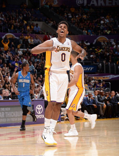 场均1.15球！两大前锋13轮只进3球！罗马有意引进英超两大射手（火力告急：场均仅1.15球、两前锋13轮合进3球，罗马锁定英超双枪补强）