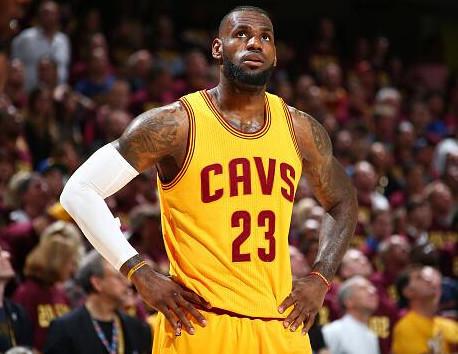 成都vs广岛三箭：费利佩、周定洋出战，德尔加多替补（成都对阵广岛三箭：费利佩、周定洋出战，德尔加多替补待命）